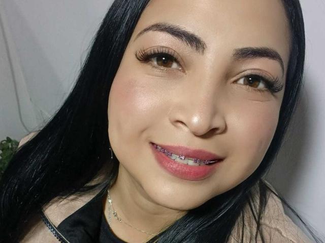 AlanaWest - Live Sex Cam - 30889835