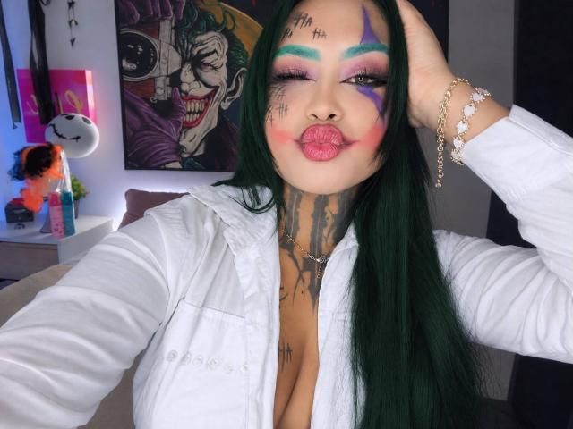 LairaHearvy - Live porn &amp; sex cam - 30895649
