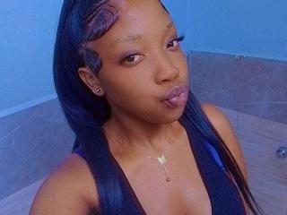 Live Chat with SweetPunani on XLoveCam
