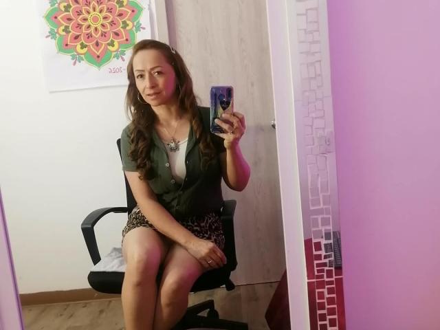 GianineLarose - Live porn &amp; sex cam - 30906974