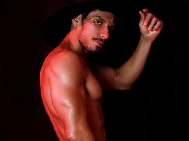 RobertHunk - Live porn &amp; sex cam - 30908405