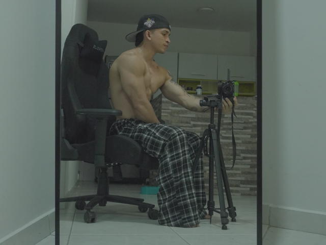 NoahhJacob - Live porn &amp; sex cam - 30913106