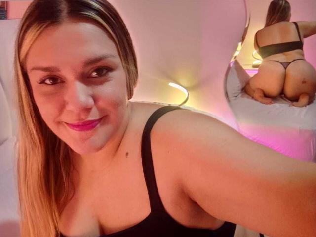 EvelynBlue - Live porn &amp; sex cam - 30913331