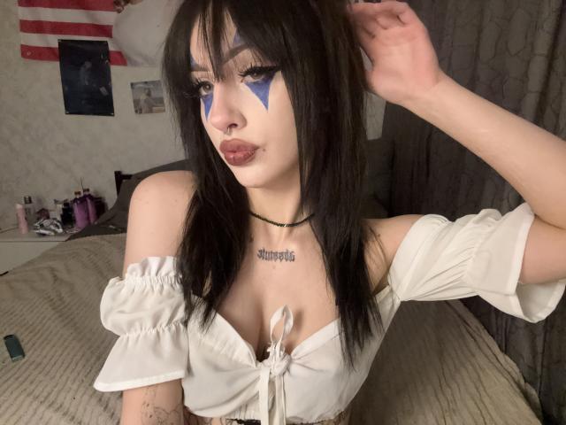 SimonneBrustkern - Sexe cam en vivo - 30918992