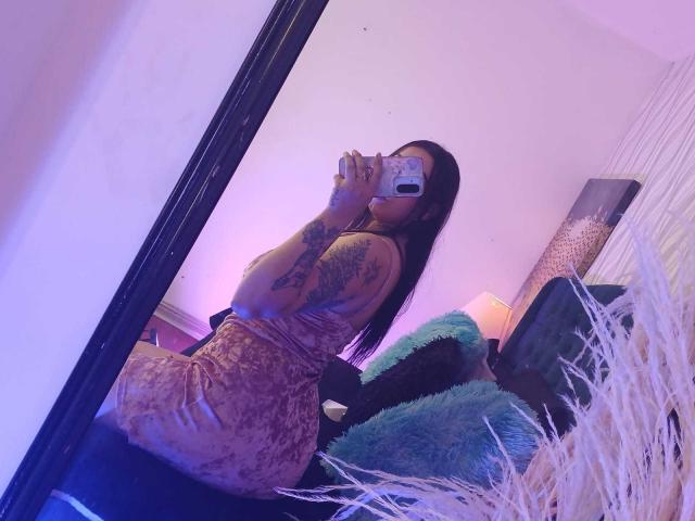 AnneHoneyy - Live sex cam - 30920489