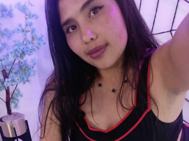 GemmaBellini - Live porn &amp; sex cam - 30921101