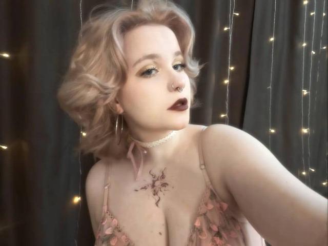 MahaliaRyherd - Live porn &amp; sex cam - 30924809