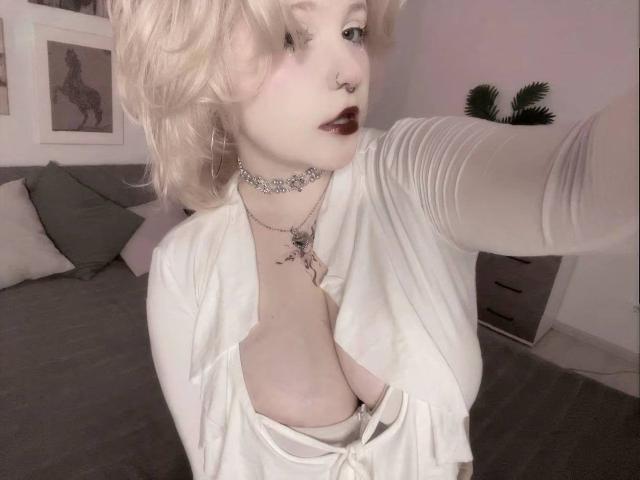 MahaliaRyherd - Live porn &amp; sex cam - 30924824