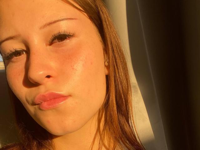 SharenMcdale - Porno na żywo i seks kamera - 30924908