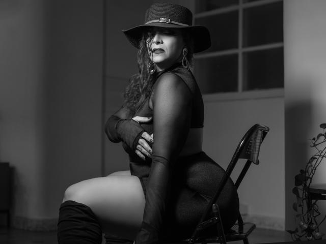 ScarletthVega - Live porn &amp; sex cam - 30926159
