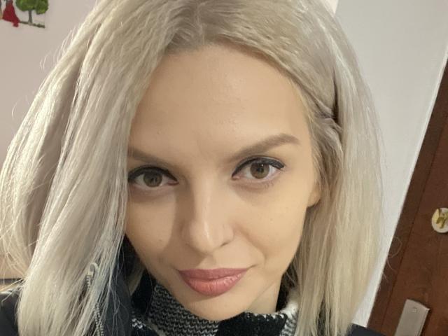 DouceAmelia - Live porn &amp; sex cam - 30929000