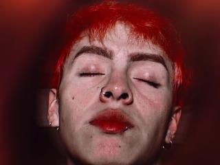 BarnyPeach Live Chat on XLoveCam