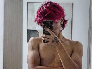 Sexy nude photo of BarnyPeach