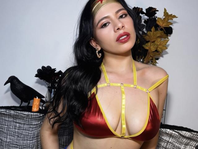 LindaMancini - Live porn &amp; sex cam - 30933317