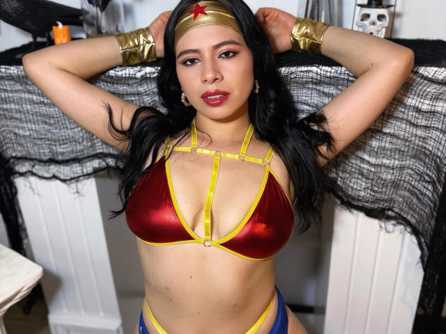 LindaMancini - Live porn &amp; sex cam - 30933335