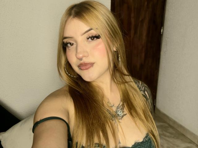 MailynnSkye - Live Sex Cam - 30934013