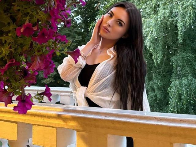 GiuseppinaCoffie - сексуальная веб-камера в реальном времени - 30935048