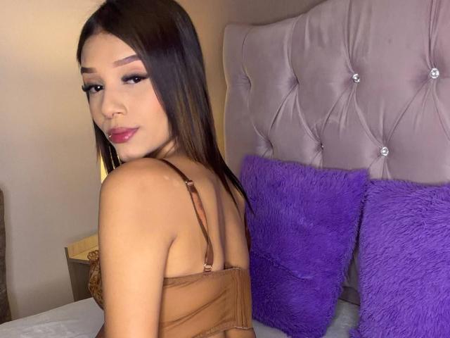 SaraMillerOne - Live porn &amp; sex cam - 30937820