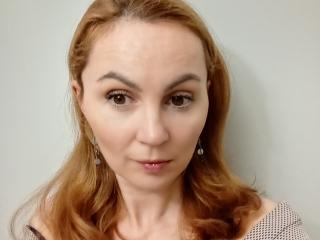 TessBertie Live Chat on XLoveCam