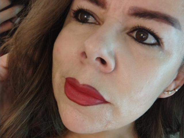 EmiliaMilf - Sexe cam en vivo - 30945155