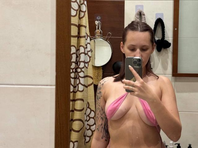 HotCaramelsTrio - сексуальная веб-камера в реальном времени - 30945725