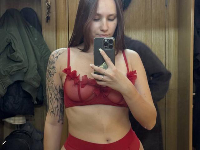 HotCaramelsTrio - Live porn &amp; sex cam - 30945734