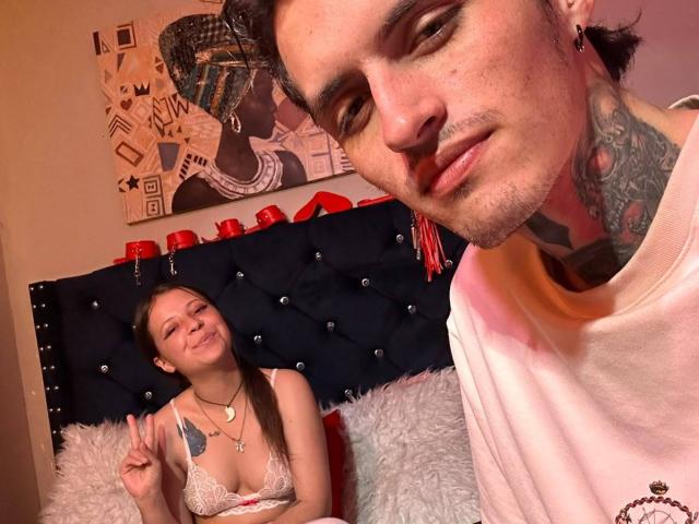 GraceAndTony - Live porn &amp; sex cam - 30955823
