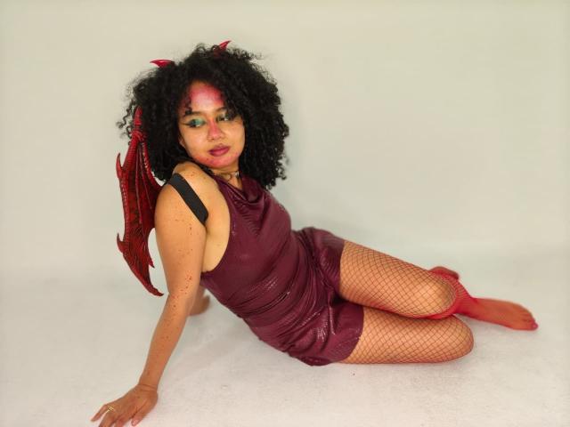 KirasPell - Élő pornó és szexkamera - 30958274
