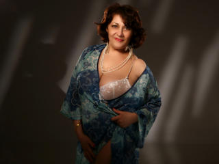 SweetSadieBBy - Web cam hard with a voluptuous woman Sexy mother 
