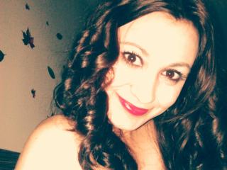 BeauSourireElla - online show hot with this muscular body Young lady 