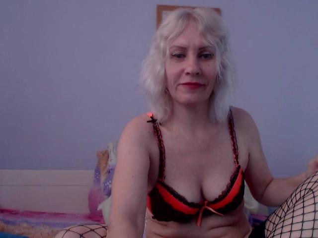 LadyCleopatra - Live porn &amp; sex cam - 3209374