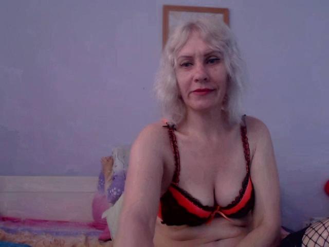 LadyCleopatra - Live porn &amp; sex cam - 3209379