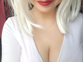 Annesia - Cam sex with this average body Hot chicks 