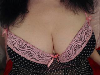 Luckystarlet - Chat cam exciting with this Sweater Stretchers Hot lady 