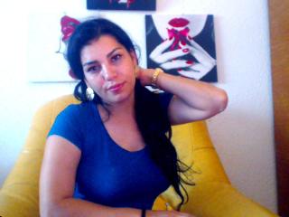 VanessaRubby - online chat sex with a White 18+ teen woman 