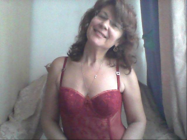 Ceryane - Show live porn with this standard body Sexy mother 