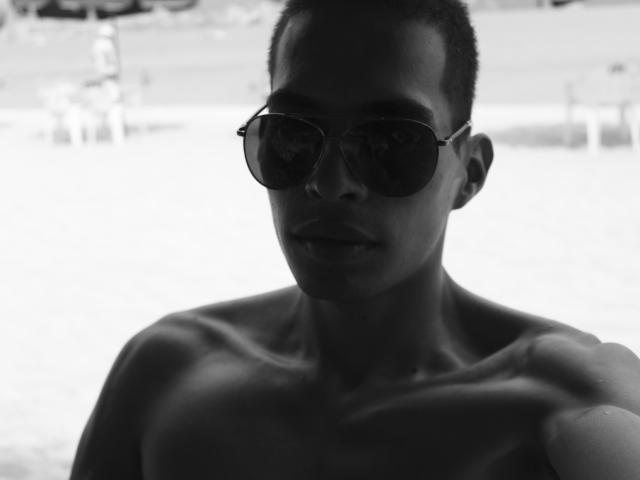 ErickJackson - Sexe cam en vivo - 3406435