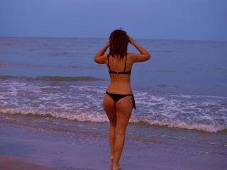 DayanaR - Live cam en direct avec cette éblouissante camgirl très sexy charnue sur le site Xlove 