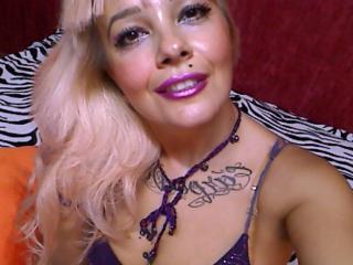 HotAdelayde69 - Sexe cam en vivo - 3484664