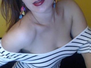 SoumiseDeTonReves - Live chat sexy with this Hot babe with massive breast 