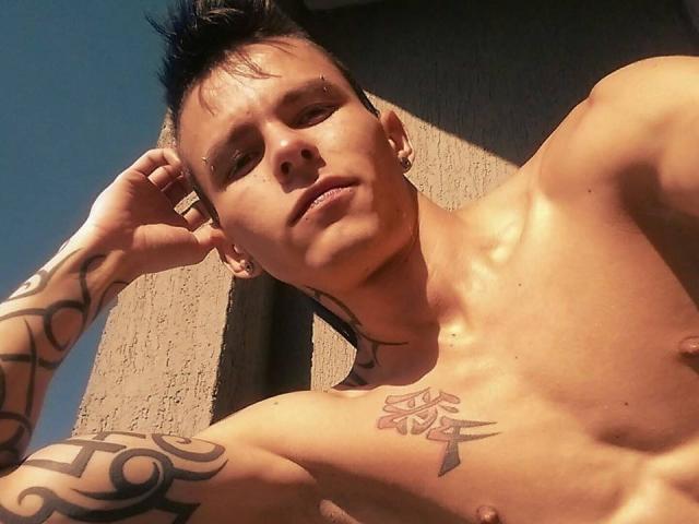 YeremyWalker - Live sex cam - 3589114