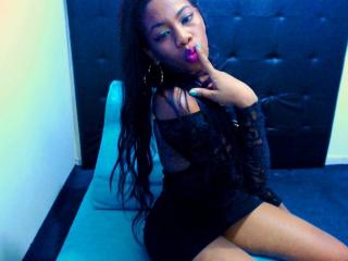 AmyXSweetX - Chat hot with a fit physique Young lady 