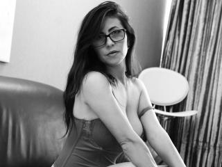 Chrystianna - chat online hard with a White Young and sexy lady 