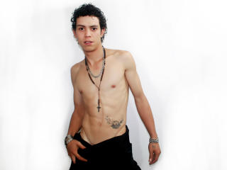 AdamWhite - Sexe cam en vivo - 3663279