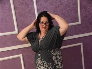 DivineAbby - Show live hot with this BBW Lady over 35 