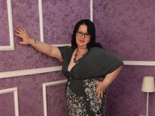 DivineAbby - Live cam nude with a fat body Lady over 35 