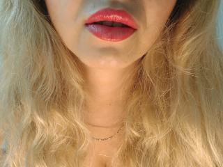 SublimeIlona - Cam x with a shaved genital area Girl 