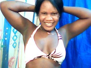 RoseLevreBlack - Live sexe cam - 3717872