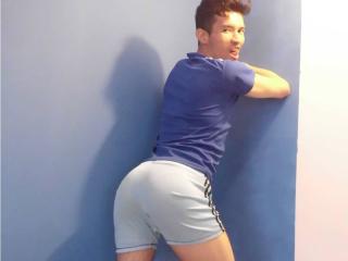 ExoticJhony - Live sexe cam - 3748168