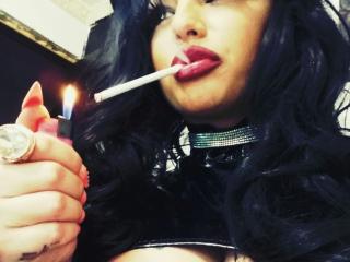 QueenDaimond - online chat sexy with a shaved private part Mistress 